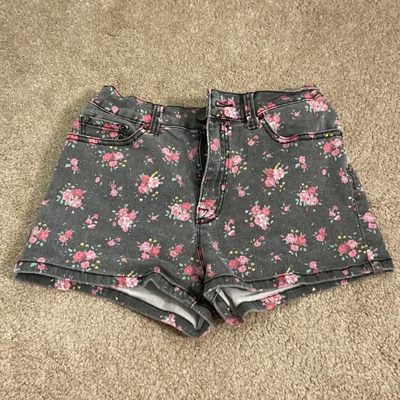 BDG High Rise Erin Pocket Shortie 27W - Picture 2 of 12